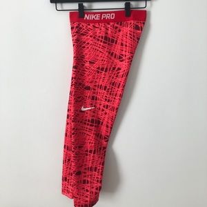 Nike Pro Running Tight Capri- Women’s XS Red